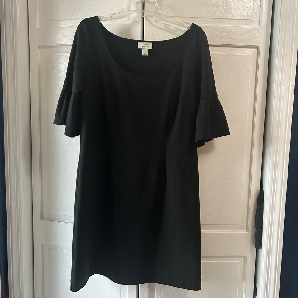 LOFT Women's Black Ruffle Sleeve Dress